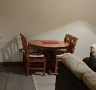 jedalensky stol